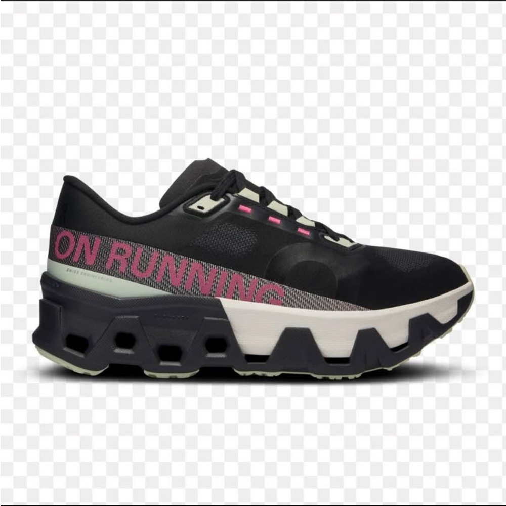 On Running Women's Black and Pink Sneakers (6.5)